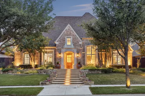1117 King Mark Dr, Lewisville, TX 75056