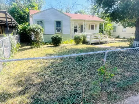 2718 Eagle Dr, Dallas, TX 75216