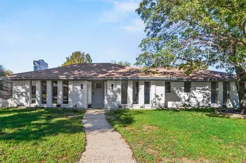 2721 E Aspen Ct, Plano, TX 75075