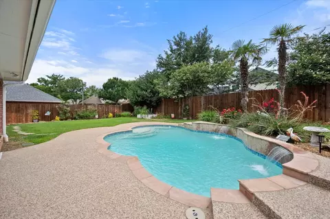 3315 Summergrove Dr, Arlington, TX 76001
