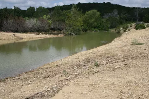 464 Upper Brad Rd, Strawn, TX 76475