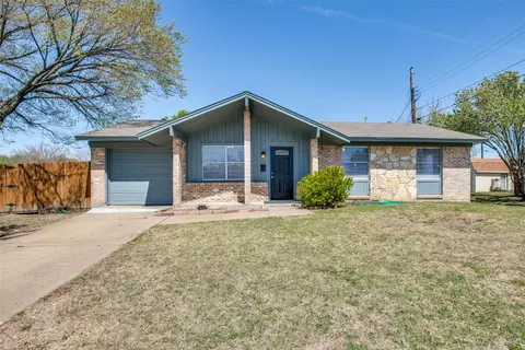 2301 Halifax Dr, Carrollton, TX 75006
