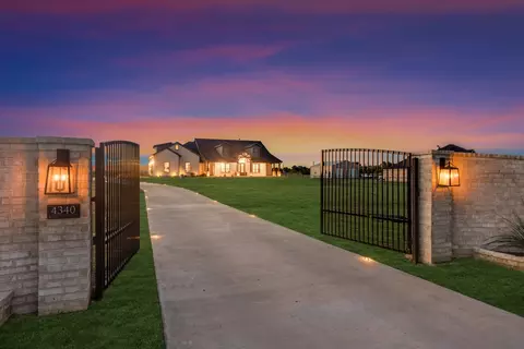 4340 E Masch Branch Rd, Krum, TX 76249
