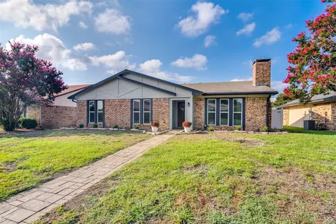 2026 Lyon Ct, Carrollton, TX 75007