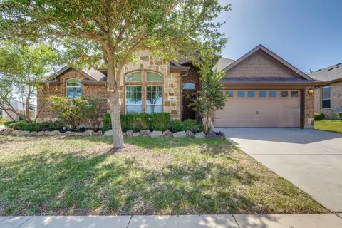 6801 Glen Eagle Dr, Arlington, TX 76001