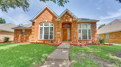 513 Thunderbrook Rd, Garland, TX 75044
