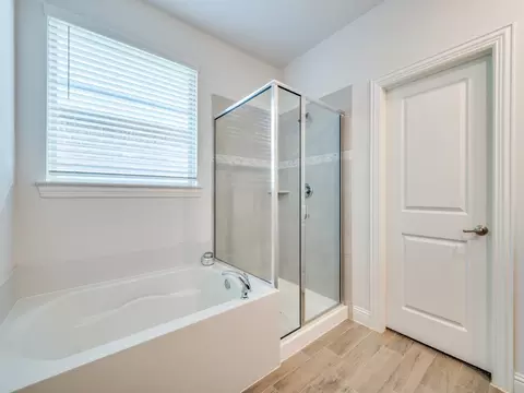 Bath - 2908 Open Range Dr, Celina, TX 75009 photo 3 of 7
