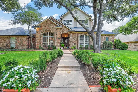 3813 Snow Creek Dr, Aledo, TX 76008
