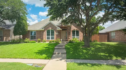 10708 Tree Shadow Ln, Frisco, TX 75035