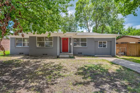 1424 Valley View St, Mesquite, TX 75149