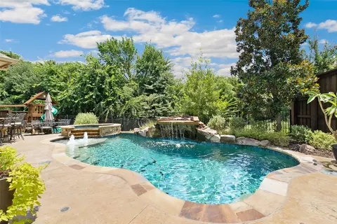 6498 Kiest Forest Dr, Frisco, TX 75035