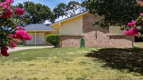 12609 Spring Branch Dr, Balch Springs, TX 75180
