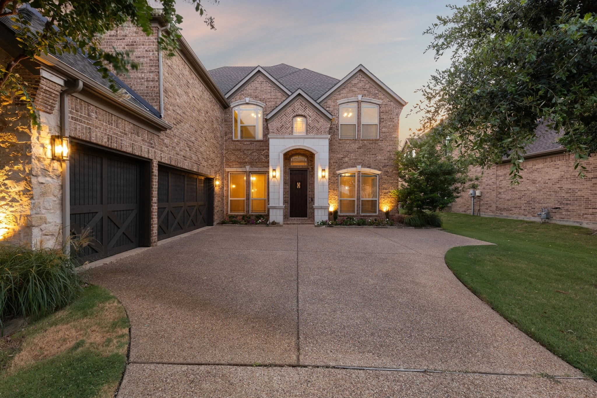 1009 Saint Francis Ln  