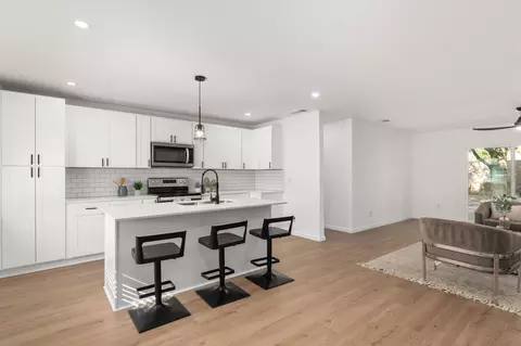 817 Rex Ln, Garland, TX 75040