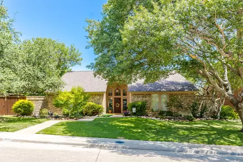 9619 Viewside Dr, Dallas, TX 75231
