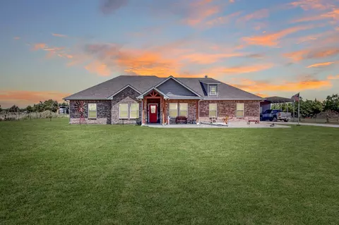 595 Wester Rd, Ferris, TX 75125