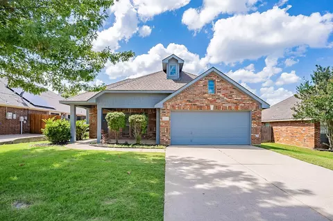 1609 Cowtown Dr, Mansfield, TX 76063