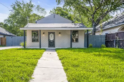 554 Jonelle St, Dallas, TX 75217