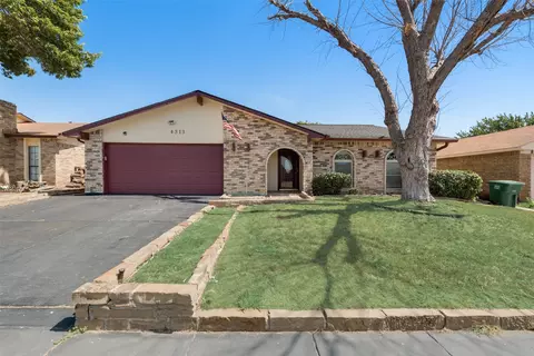4313 Campion Ln, Fort Worth, TX 76137