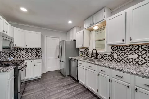 Kitchen - 819 Griffith Ave, Terrell, TX 75160 photo 1 of 2