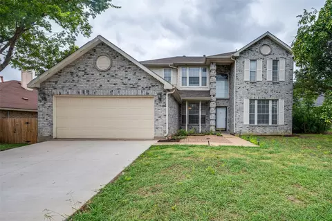 5312 La Viva Ln, Arlington, TX 76017