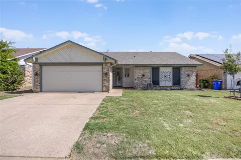 6529 High Lawn Ter, Watauga, TX 76148