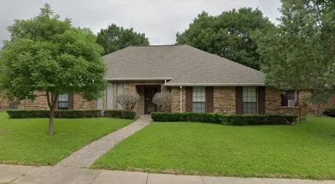 117 Willowcrest Dr, Garland, TX 75040