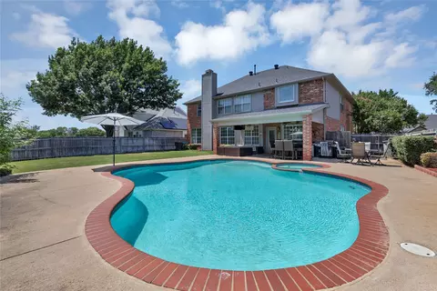 5104 Arcadia Ct, Fort Worth, TX 76137