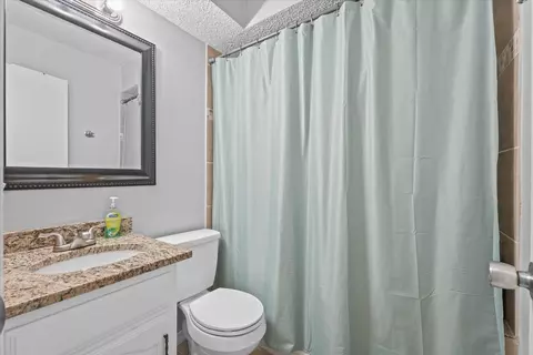 Bath - 608 Windfields St, Denton, TX 76209 photo 1 of 1