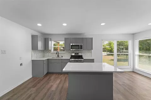 2020 Housley Dr, Dallas, TX 75228