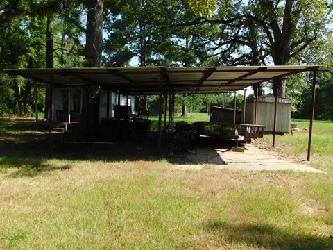 606 Spring Branch Rd, Springhill, LA 71075 photo 8