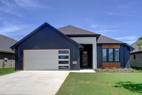 945 Tesslynn Ave, Godley, TX 76044