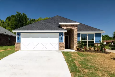 223 Clover Cir, Weatherford, TX 76086