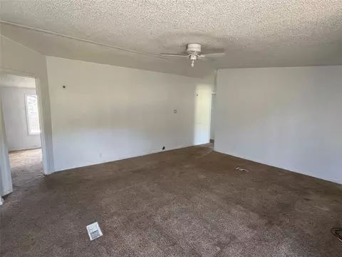 148 Blue Sky Ln, Springtown, TX 76082 photo 3