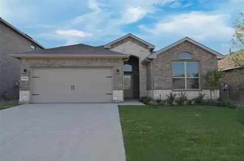 1912 Legacy Dr, Cleburne, TX 76033