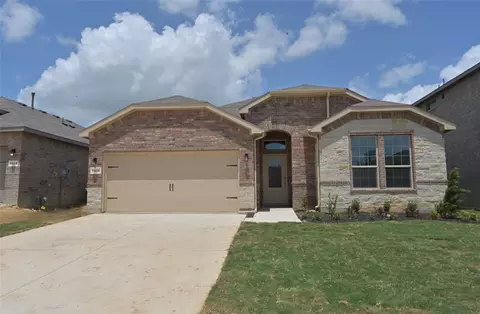 1916 Legacy Dr, Cleburne, TX 76033
