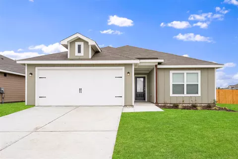 1303 Reed St, Greenville, TX 75401