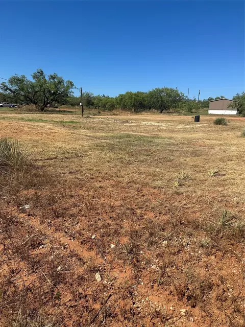 1111 Poplar St, Sweetwater, TX 79556