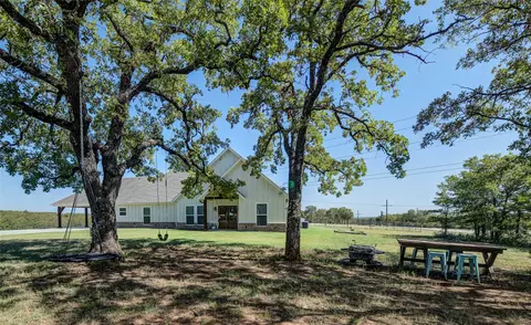 124 Whispering Oaks Trl, Sunset, TX 76270 photo 27