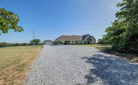 124 Whispering Oaks Trl, Sunset, TX 76270 photo 35