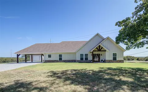 124 Whispering Oaks Trl, Sunset, TX 76270