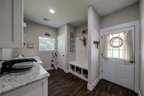 124 Whispering Oaks Trl, Sunset, TX 76270 photo 11