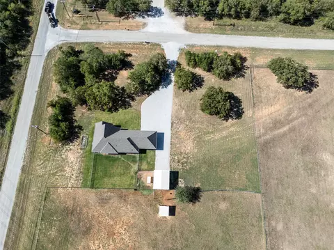 124 Whispering Oaks Trl, Sunset, TX 76270 photo 38