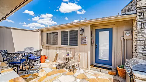 5224 Country Club Dr, Granbury, TX 76049