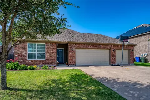 4405 Hummingbird Dr, Sherman, TX 75092