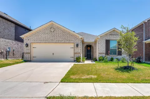 8712 Antelope Flat Ln, Fort Worth, TX 76131