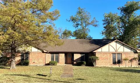 505 Hickory St, Honey Grove, TX 75446