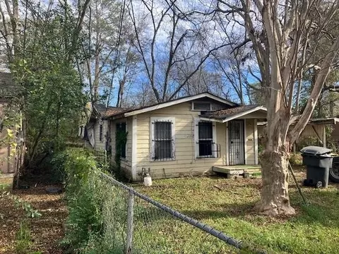 6013 Lexington Ave, Shreveport, LA 71106