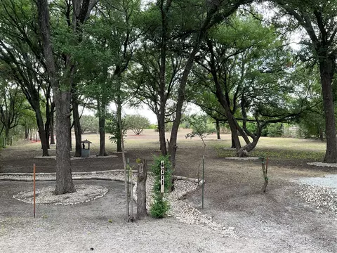 4771 Cedar Hill Dr, Weatherford, TX 76087