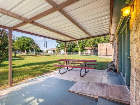 602 E Fitzgerald St, Bangs, TX 76823 photo 26